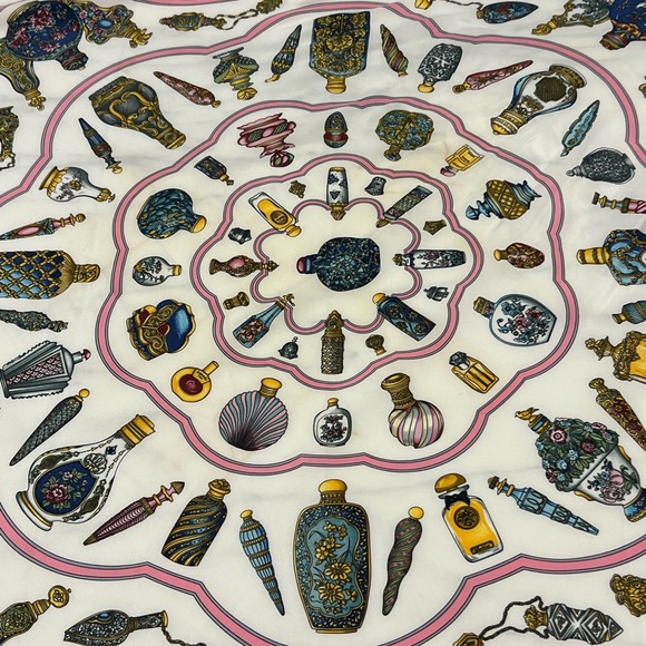 Hermes Silk scarf - Picture 4 of 5